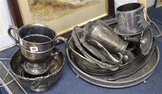 A quantity of plated wares